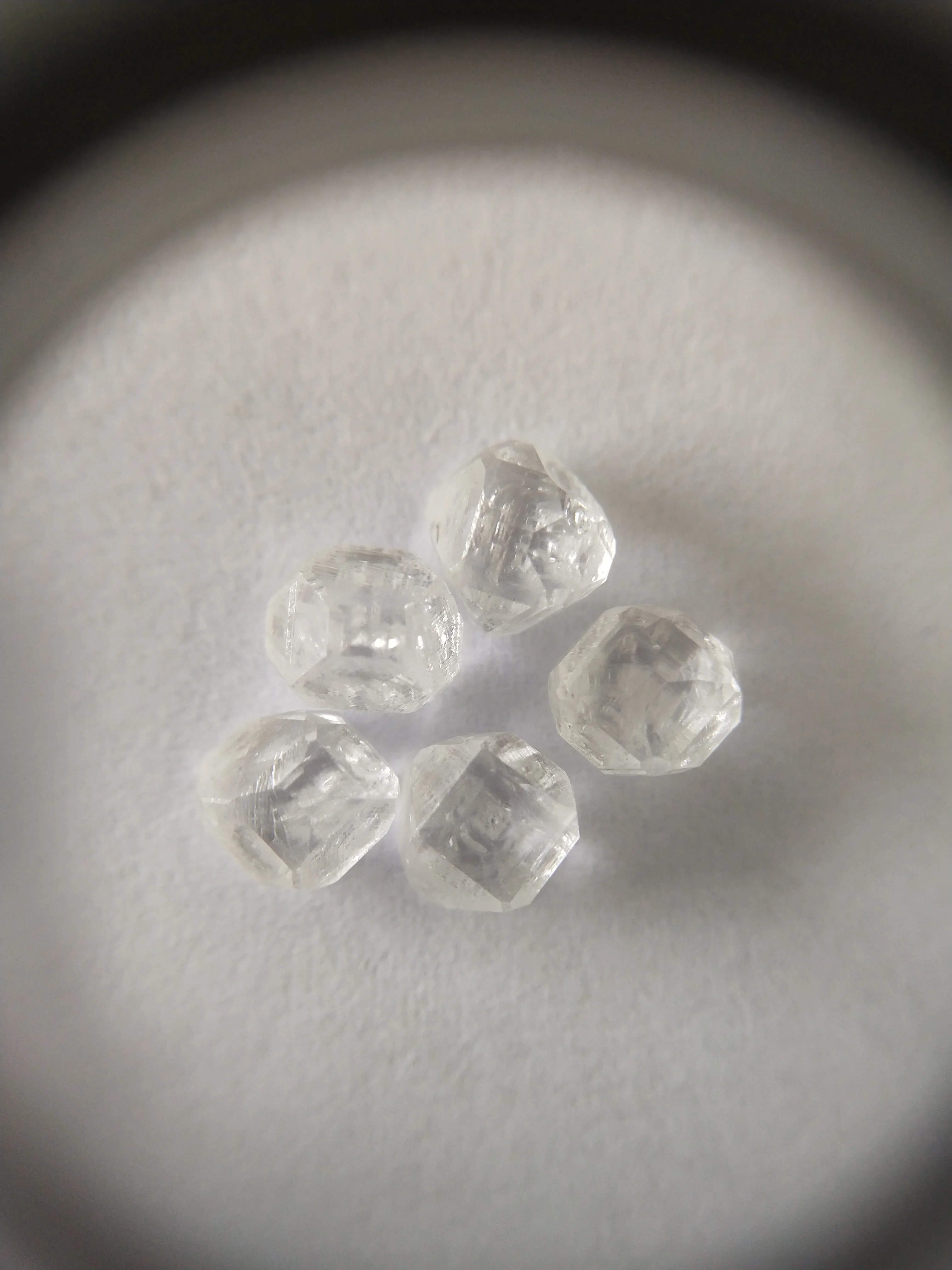High Quality Synthetic White Rough Diamond