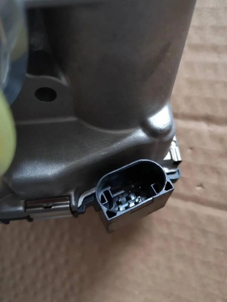 New Genuine 44mm Air Intake Throttle Body For I30 K2 Rio 9590930008 35100-2B150