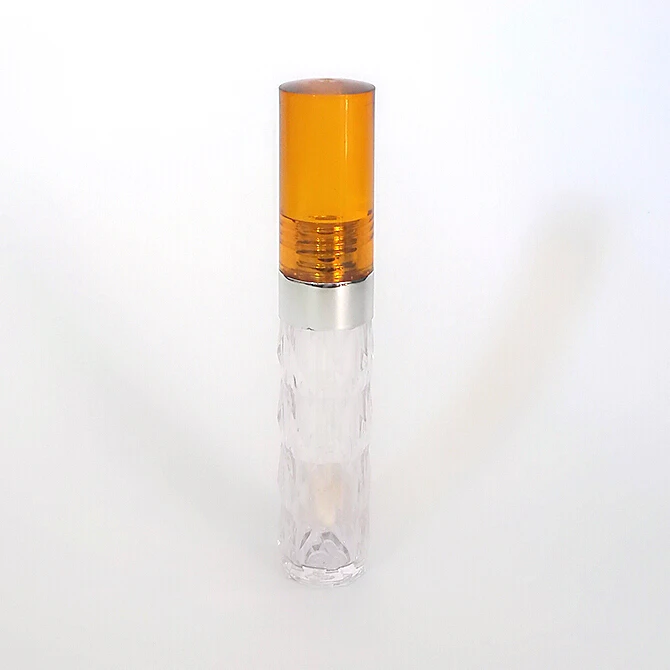 
Wholesale Luxury Empty Lip Gloss Tube with Wands Cosmetics Plastic Hot Stamping 