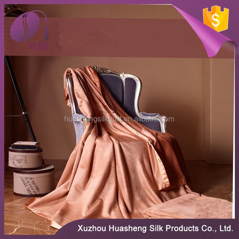 Wholesale Elegant Beautiful Use In Four Season Mulberry Silk Blanket