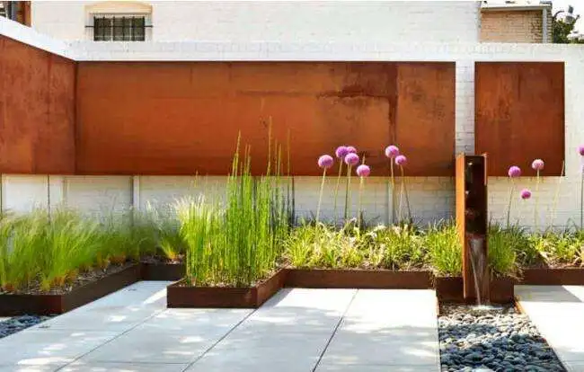 Customized corten steel lawn edging