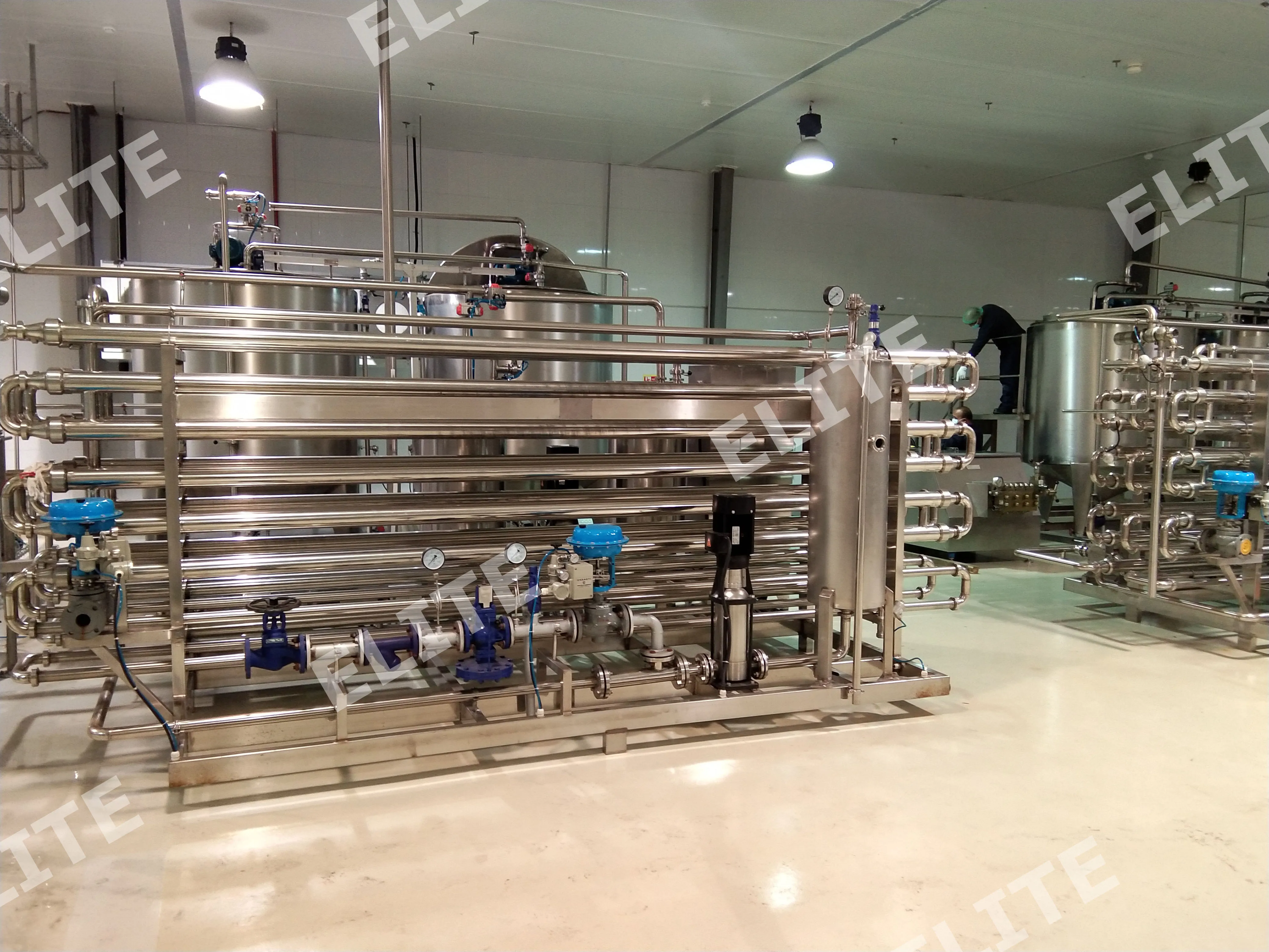 Milk pasterizer machines and chilling machines