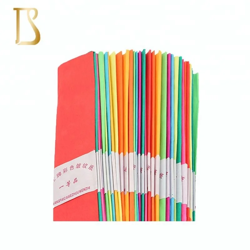 
Gift wrapping patterned crepe paper roll 