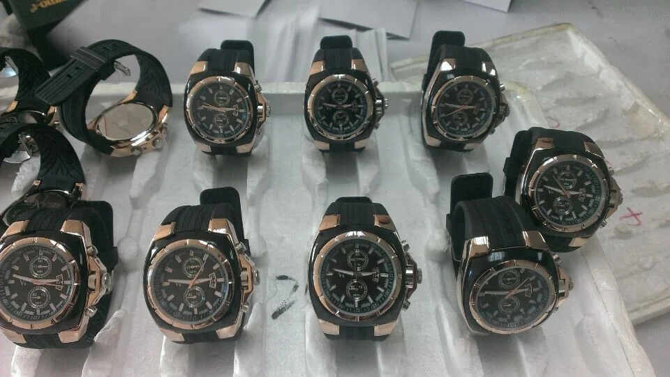 V6 Armbanduhr Herrenuhr Silicone Armband business Men watches new china product for sale