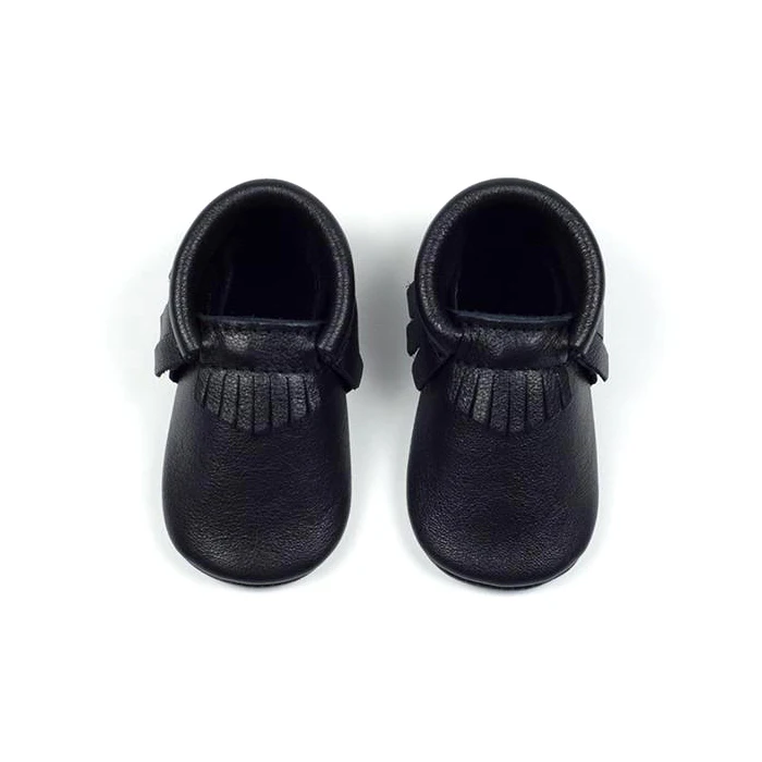 
Customized black color toddler moccasins shoes soft leather baby moccasins 