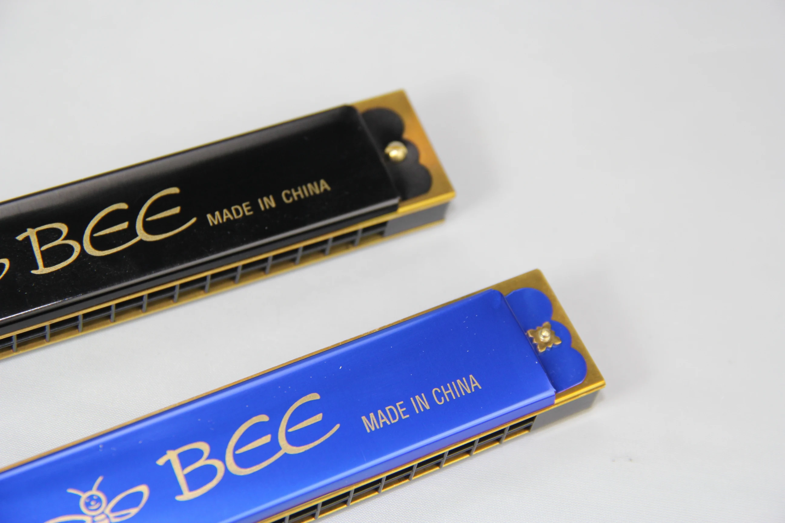 BEE brand 16 hole brass reedplates aluminum covers toy harmonica gift oem mouth organ