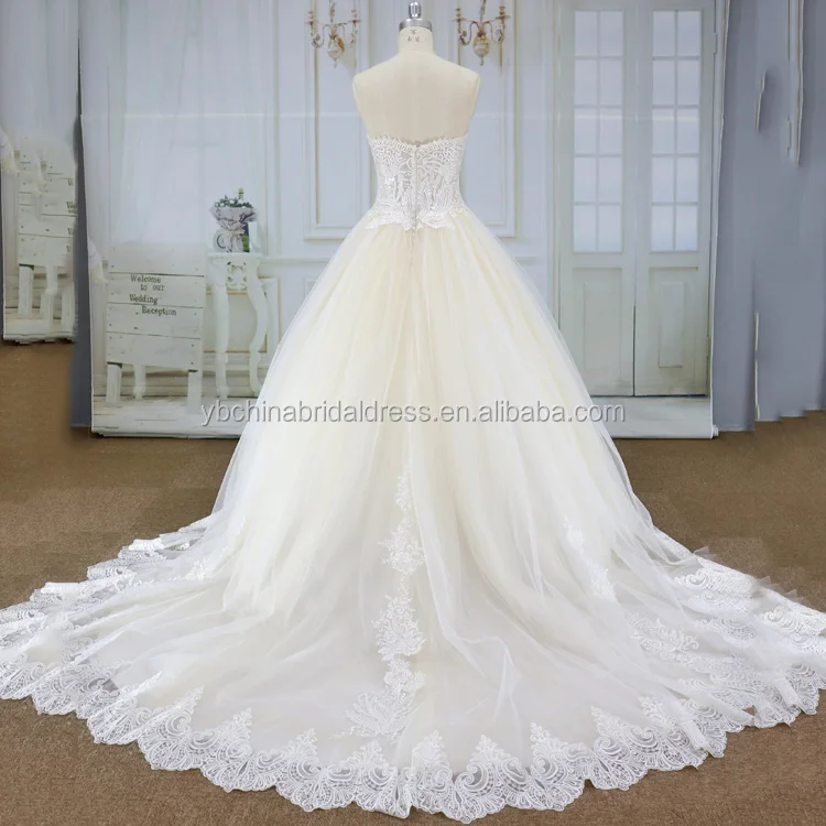 
Newest finished samples with sweetheart french lace illusion ball gown wedding dress 