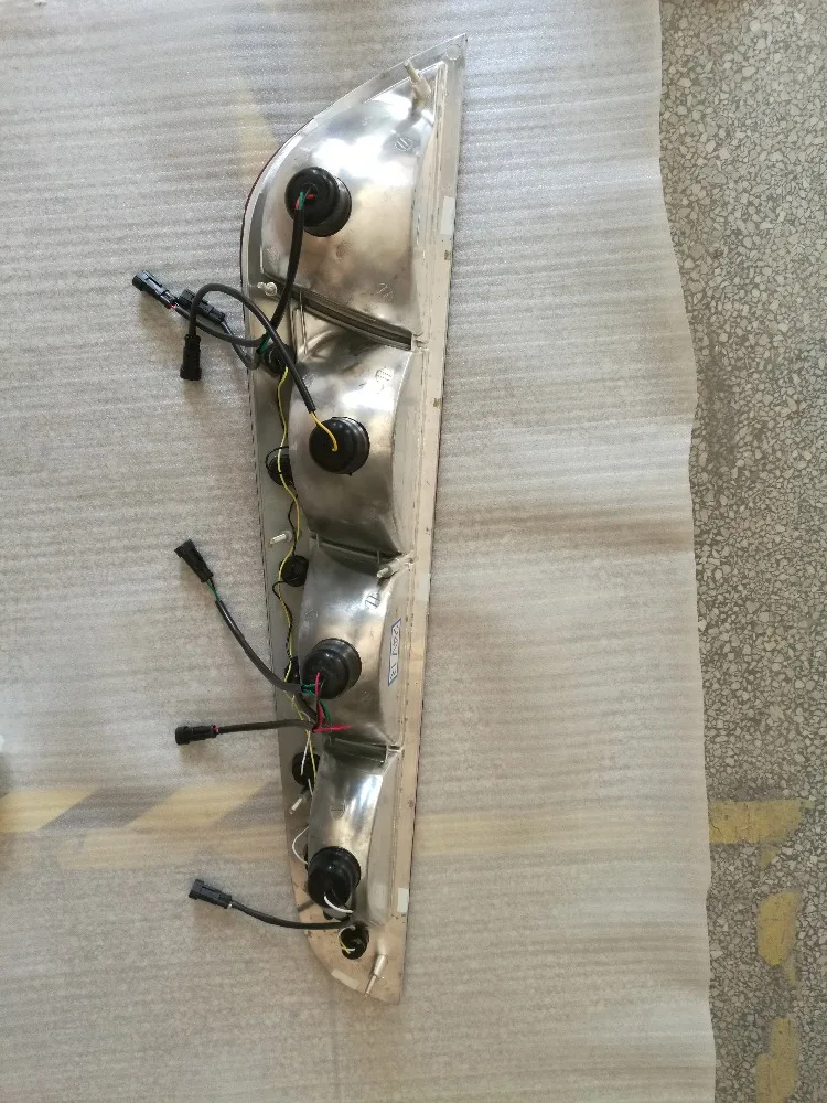 
Popular in Peru bus led back lamp tail light auto parts HC-B-2282 