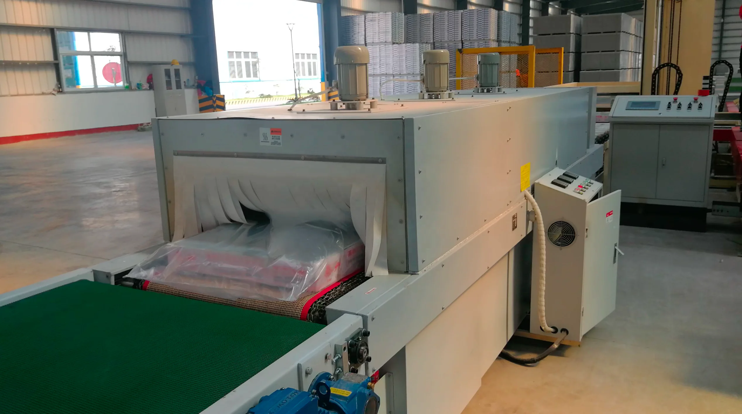 
PVC laminated gypsum board ceiling tile machine 