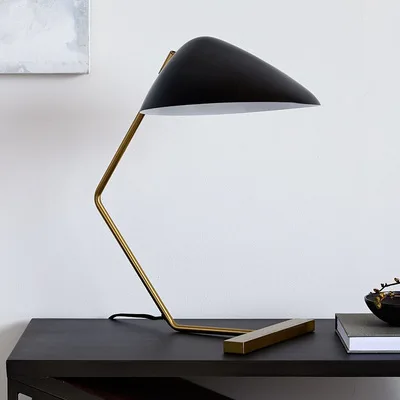 Nordic table lamp modern for office table lamp modernhome decor LED metal desk lamp simple lighting