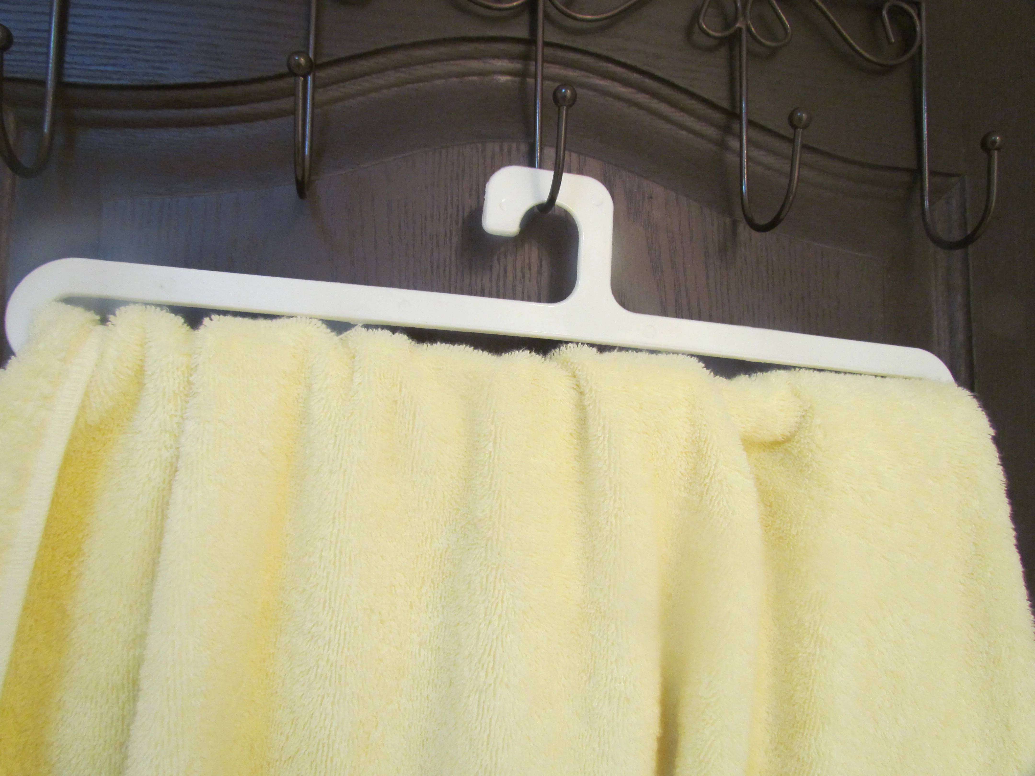 Shop ues Plastic Hook Scarf Bath Towel Hangers Display Plastic Hanger