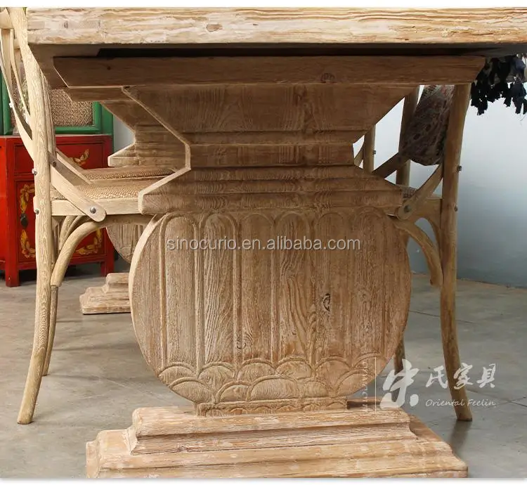 Мебель из массива в деревенском стиле