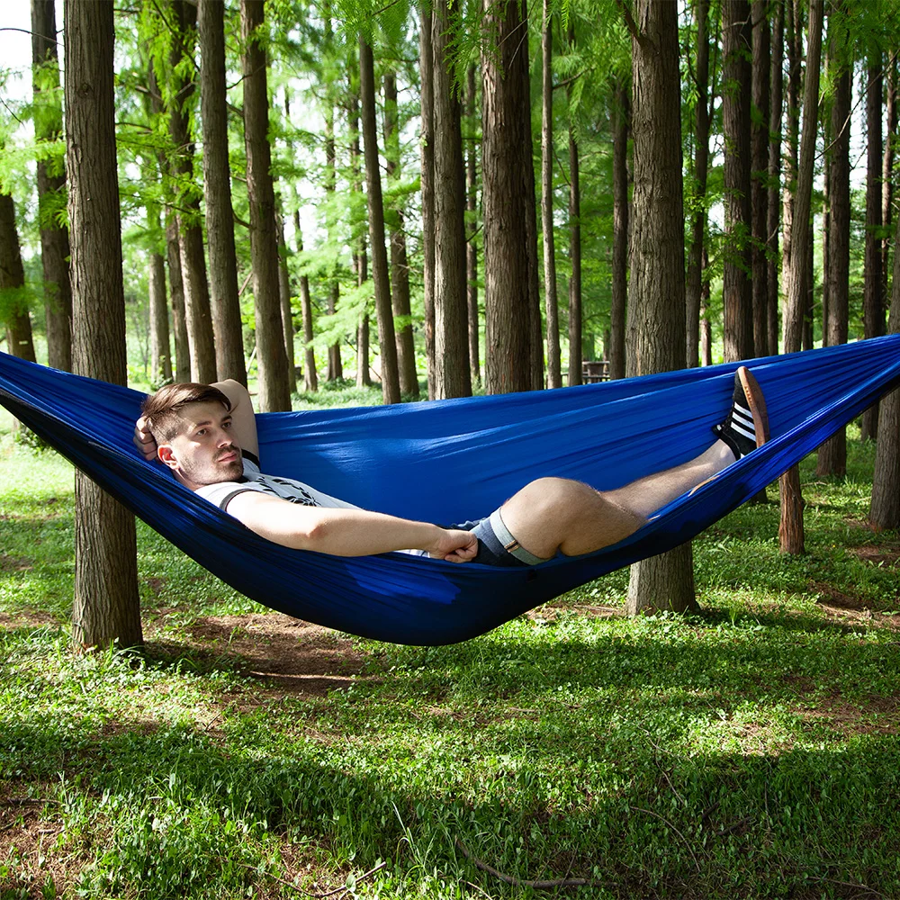 Msee Wholesale Outdoor anti gravity knit hammock with canopy