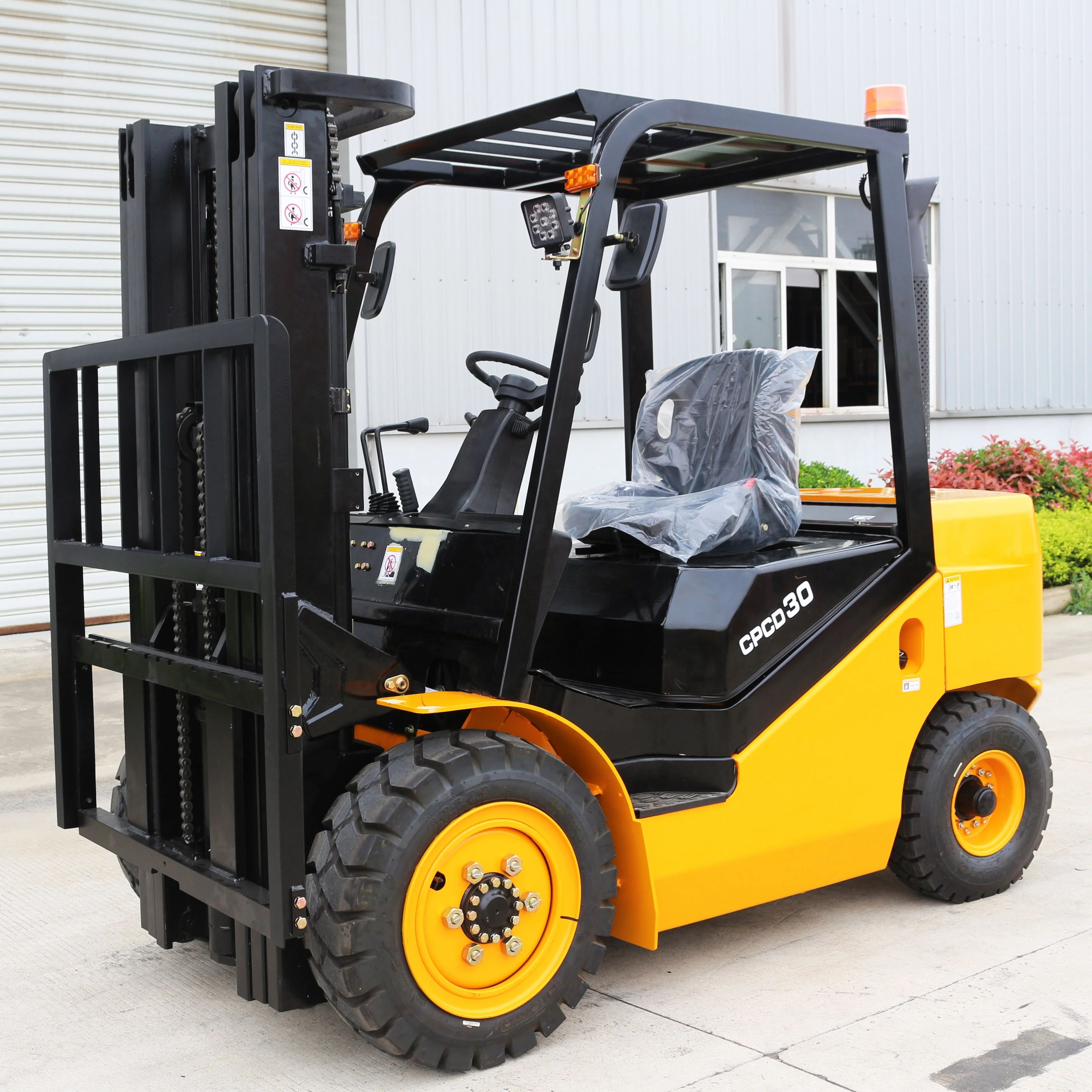 3ton RC Diesel Forklift Truck CPCD30 Fork Lift 37kW Engine Solid/Pneumatic Tyres with Kinds of Attachments