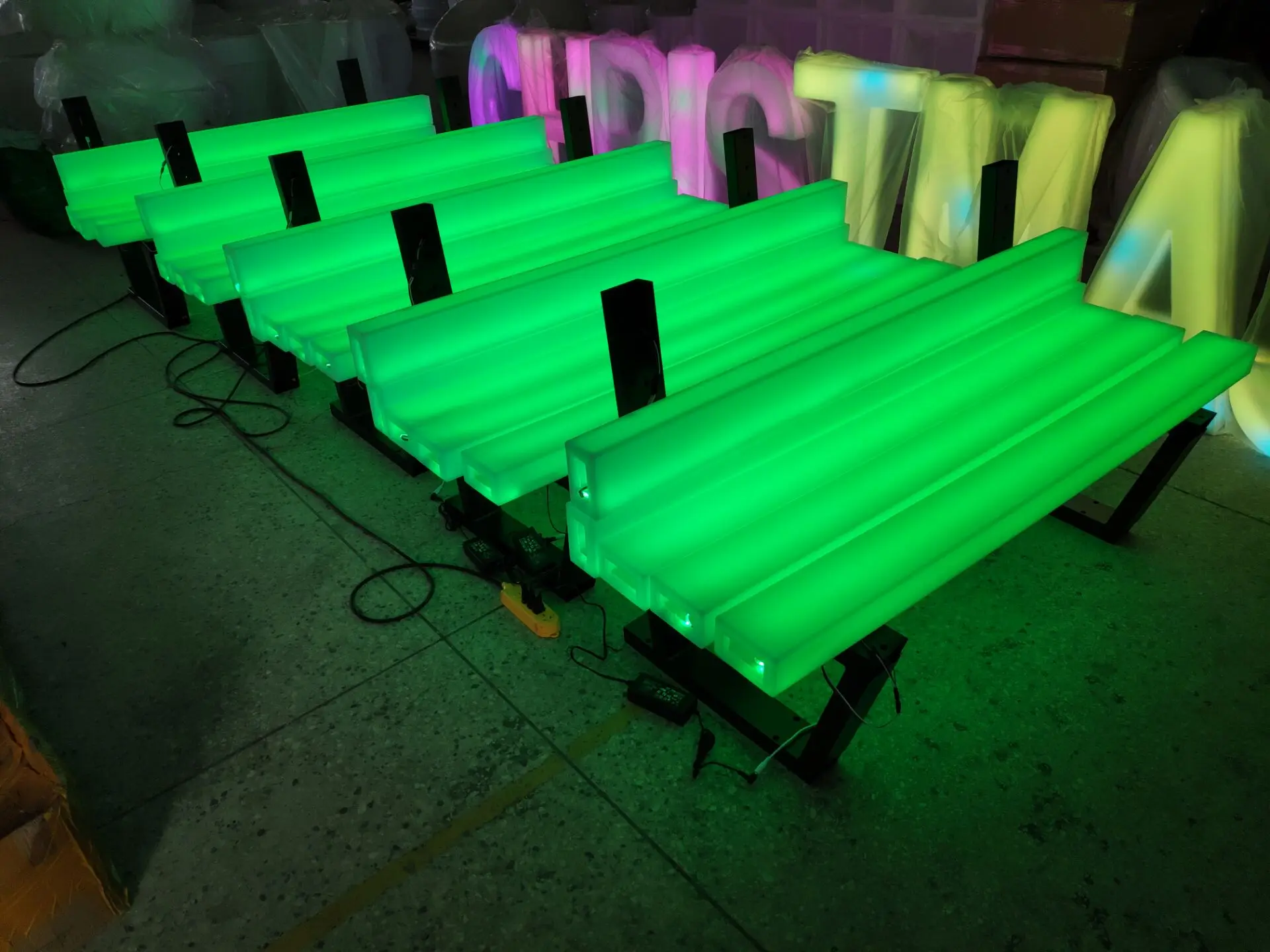 2020 best selling outdoor furniture glowing plastic garden swing chair