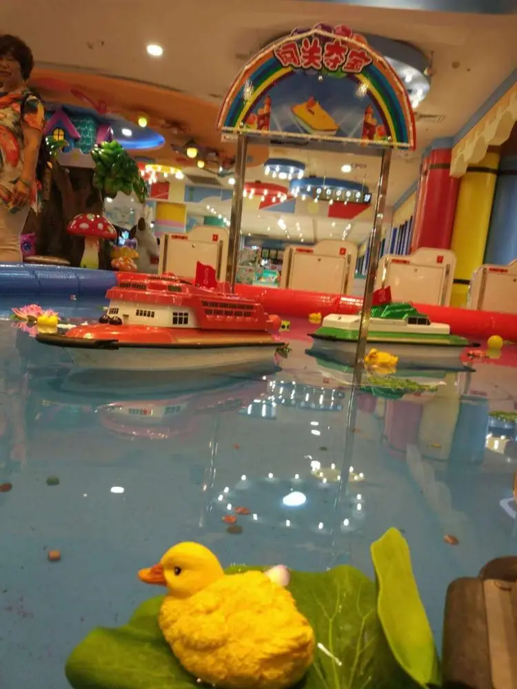 high quality 2.4G brushless Water Play Equipment rc boat