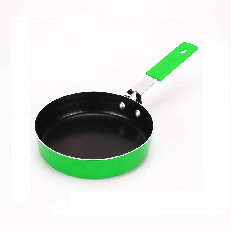 2019 amazon hot selling colorful non stick aluminum frying pan carbon steel frying pan with Plastic handle