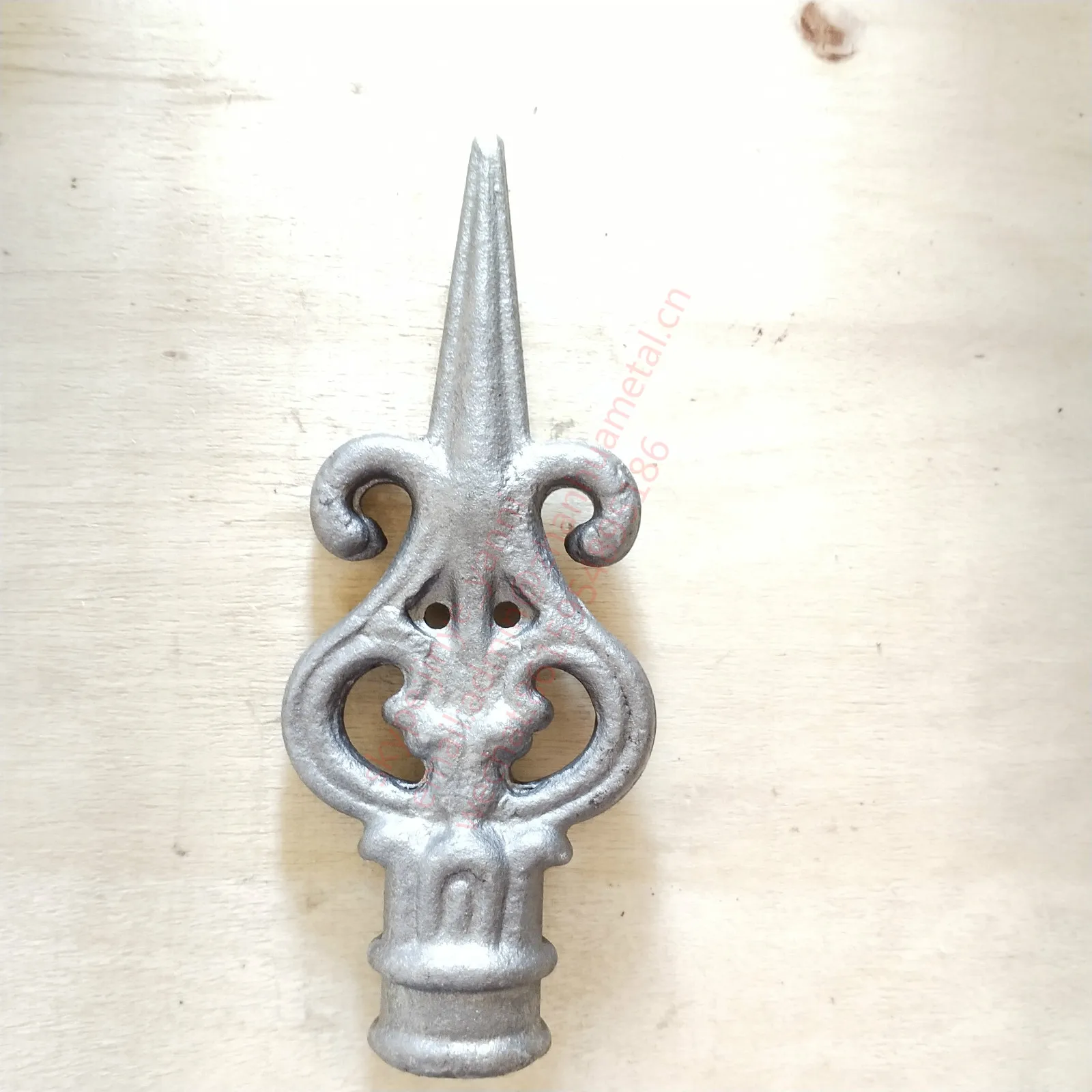 High quality wrought iron spear top metal fence