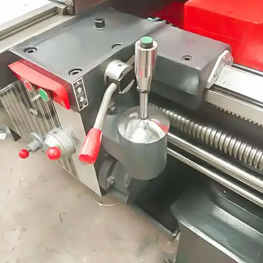 Горизонтальный Токарный станок серии CW для китайского токарного станка по цене