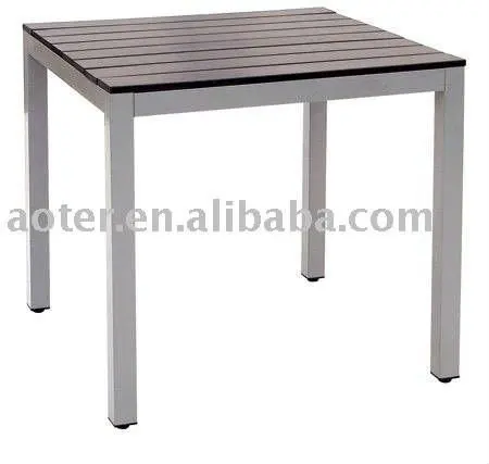 Алюминий с пластиковым деревянным столом