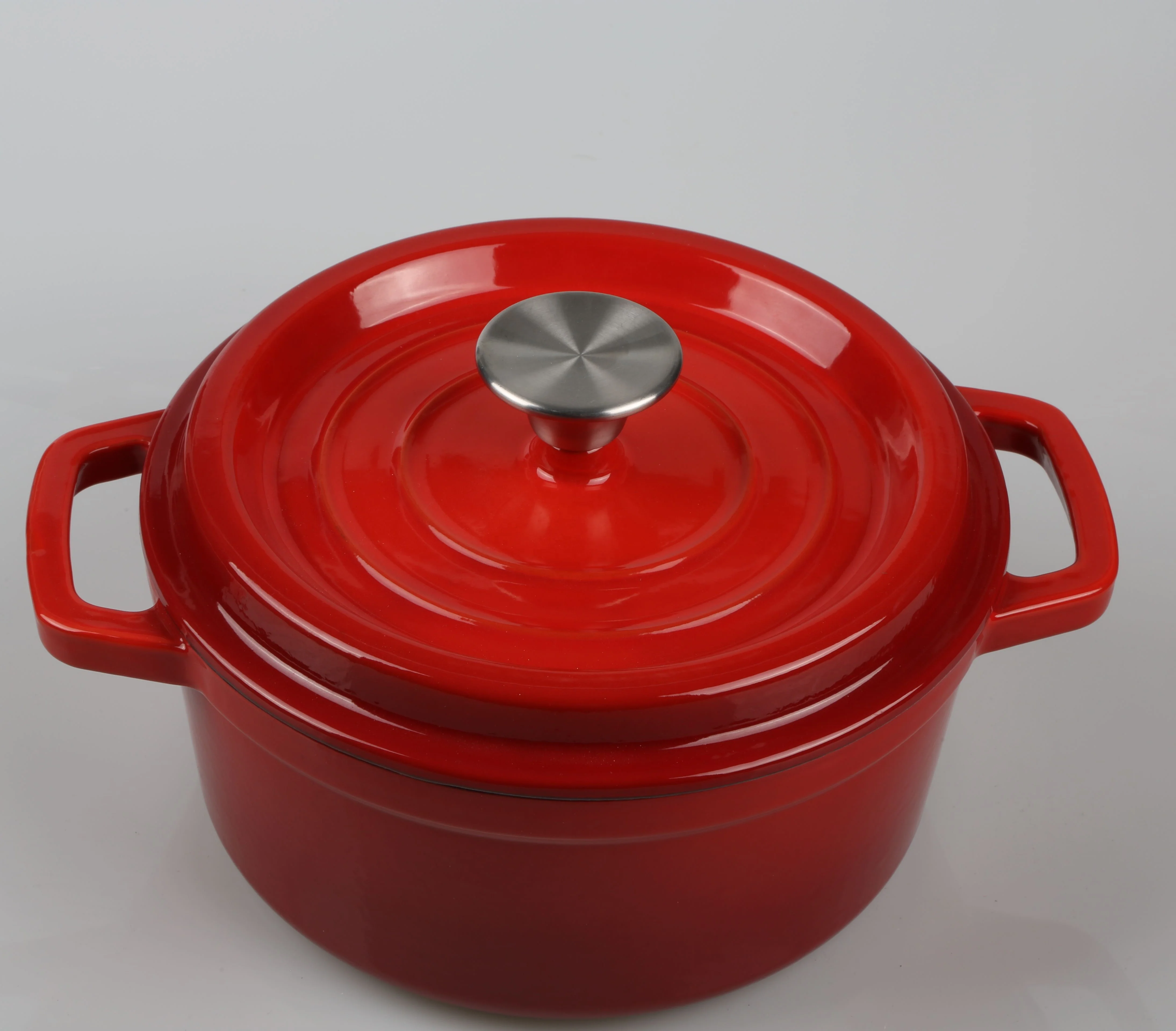 
Hot Sale Red Colors Enamel Die Cast Casserole Iron Dutch Oven New Style Eco-Friendly Die Cast Casserole with Two Handles 