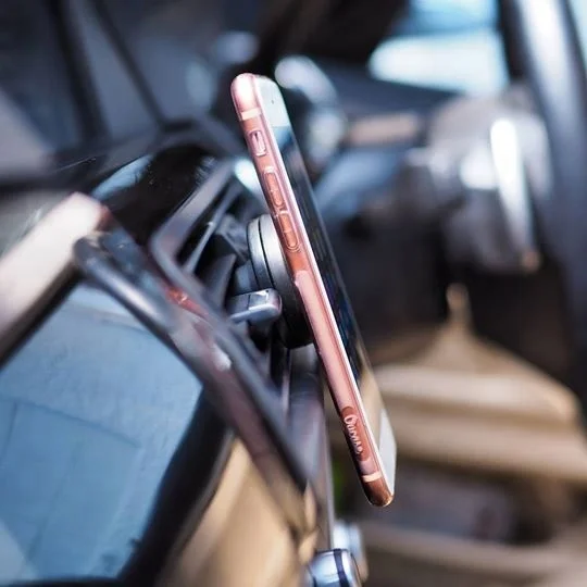 
2018 manufacturer ABS Hard Material Strong Magnetic Car Mount 