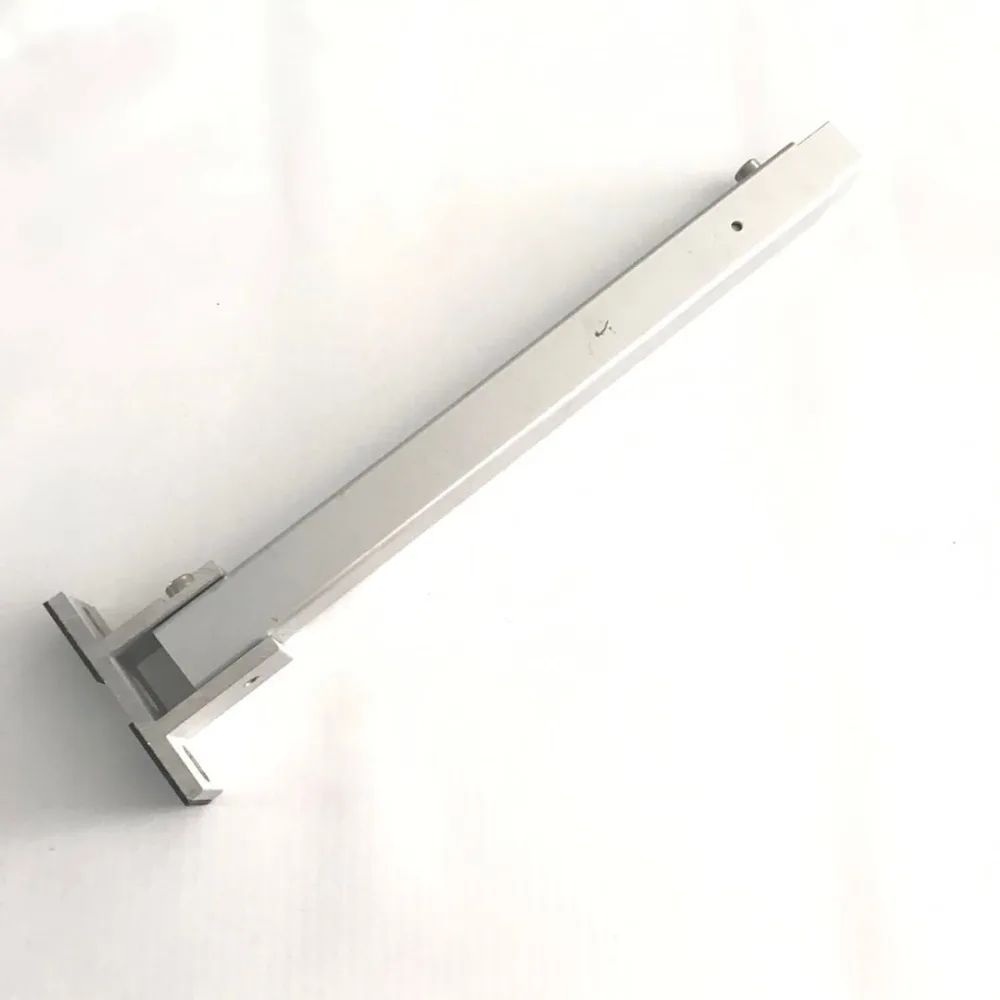 Стационарный Наклонный металлический кровельный кронштейн для солнечной системы регулируемый угловой