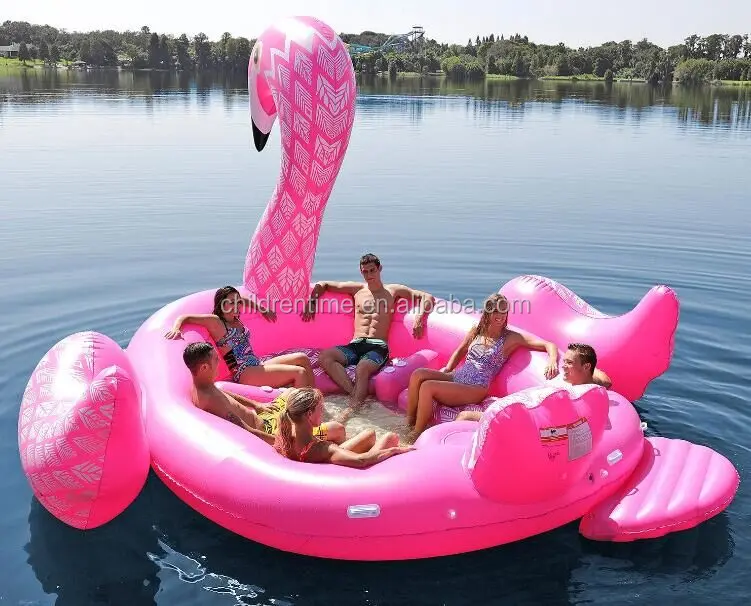 2018 hot selling giant unicorn / flamingo /peacock swimming float in water outdoor for 6 persons