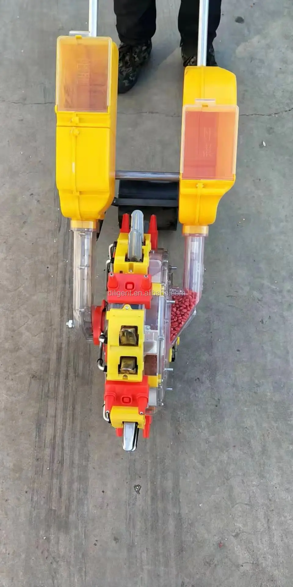 intergrated seeding and fertilization machine  soybean snowing seed drill for price