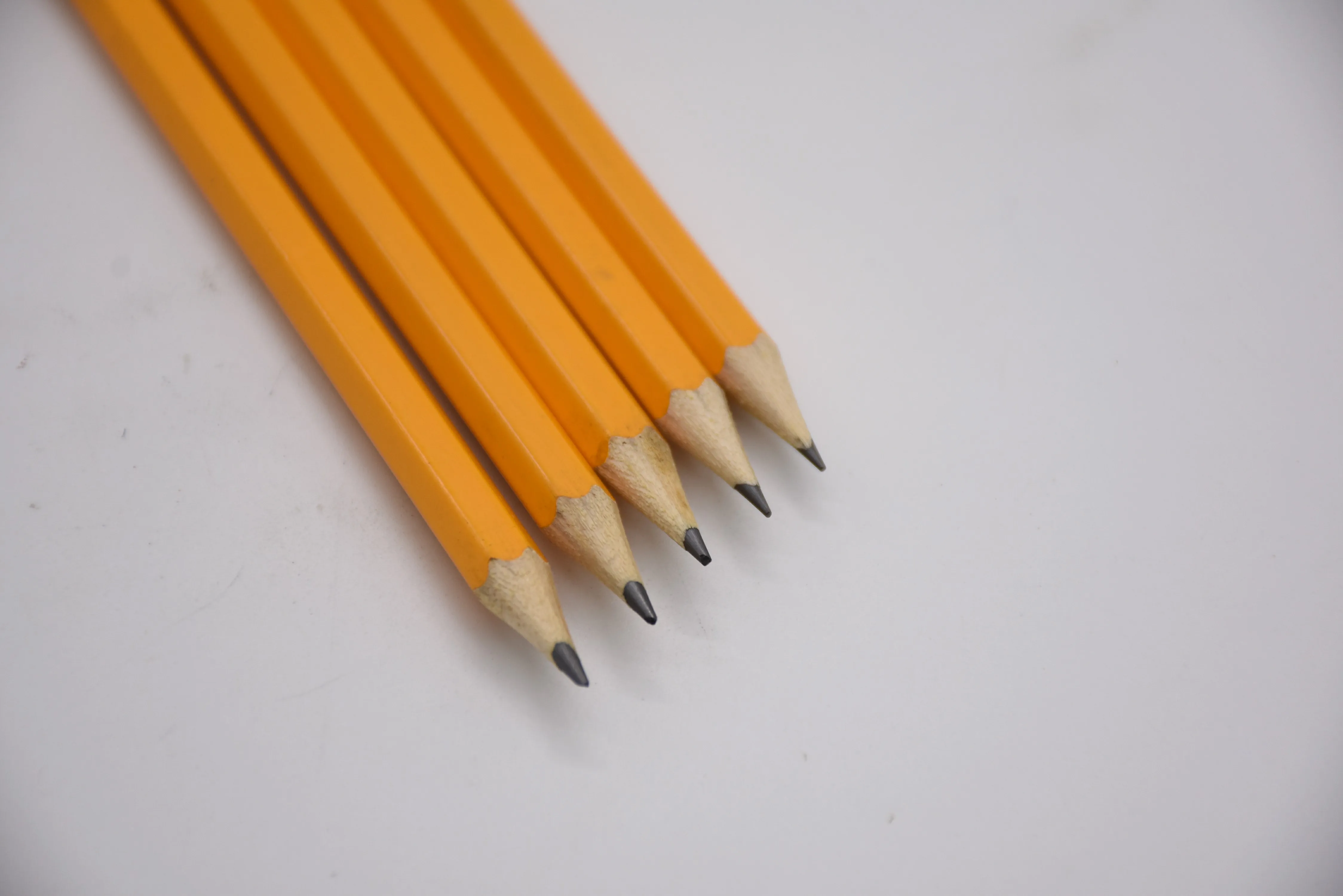 2018 Reliable New Product Eco-friend Recycle Logo Printed Drawing  Newspaper Pencil for kids