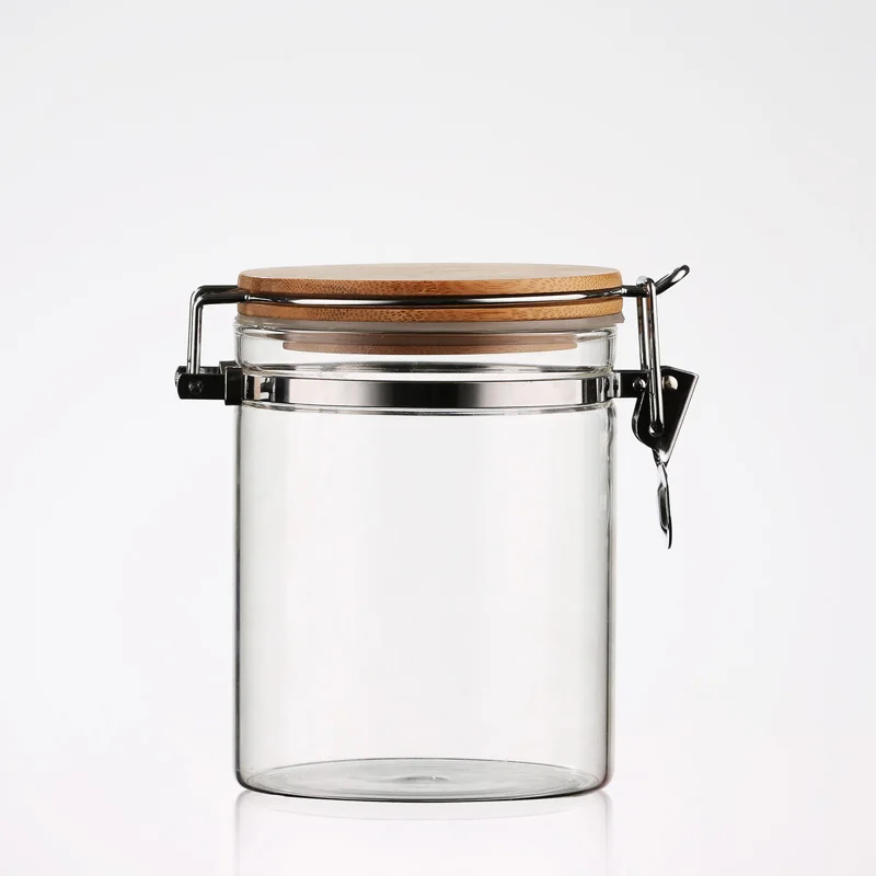 Heat resistant square glass jar with olive wood lid