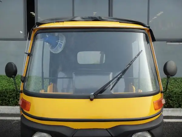 China Chongqing Air cool Water Cooled 175CC to 250CC Bajaj Passenger Tricycle Spare Parts for Sale