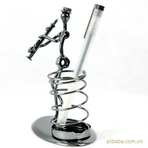 Mettle New Arrival Zakka Handcraft Music Iron Man Office Decoration Pen Holder