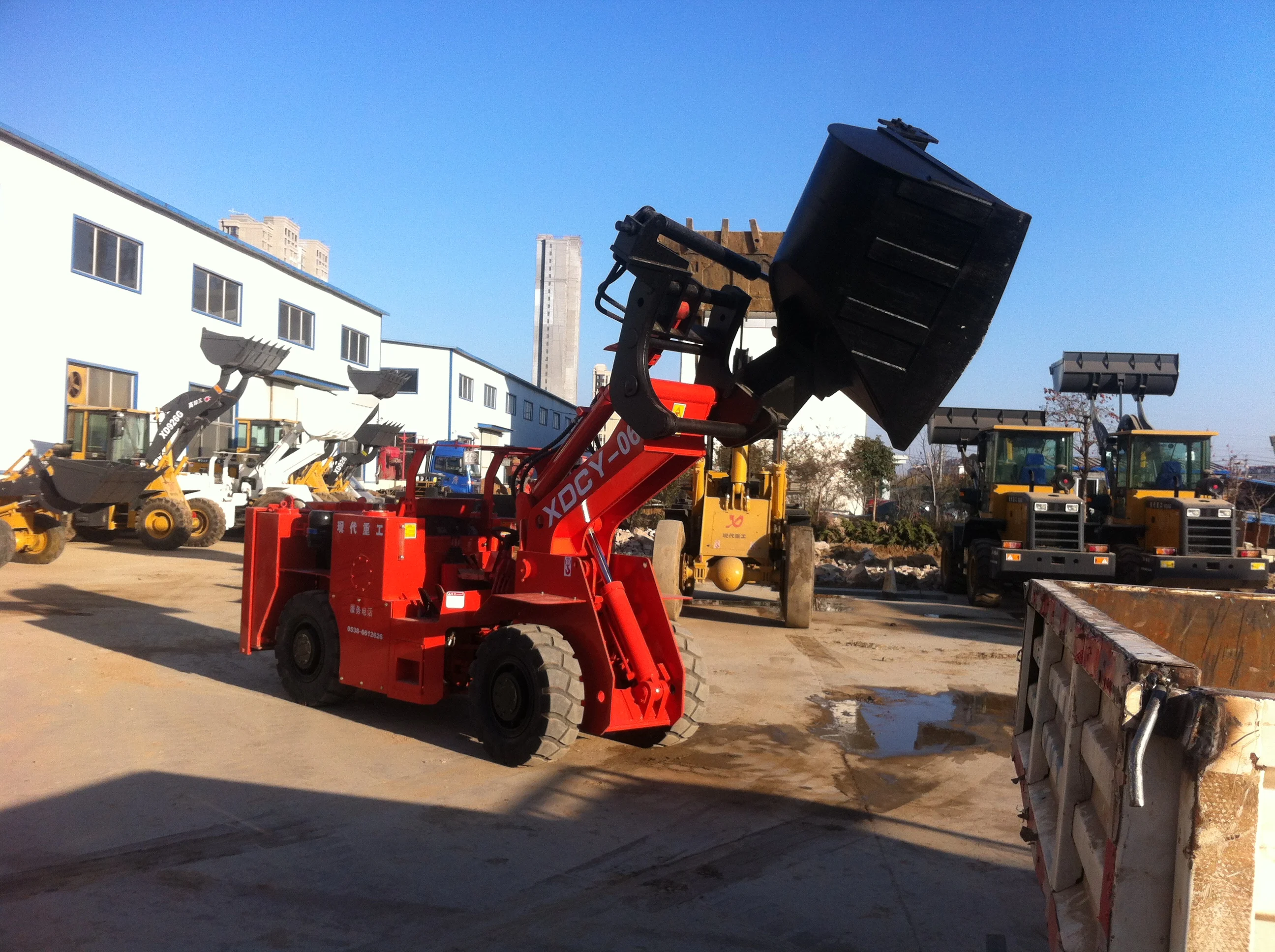 Side Unloading China XDCY-06 Underground Loader / Scooptram / LHD with good Service