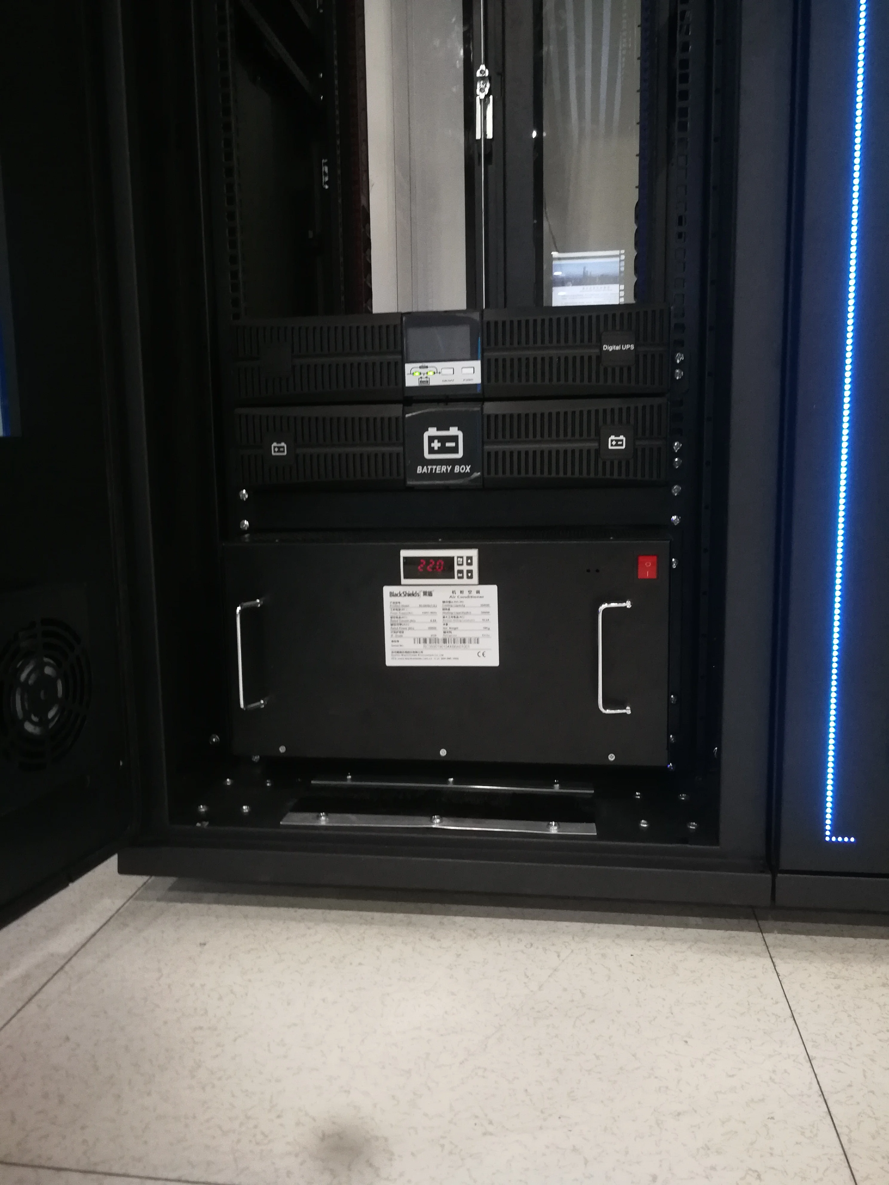 42U Micro data center IT infrastructure security system for server rack