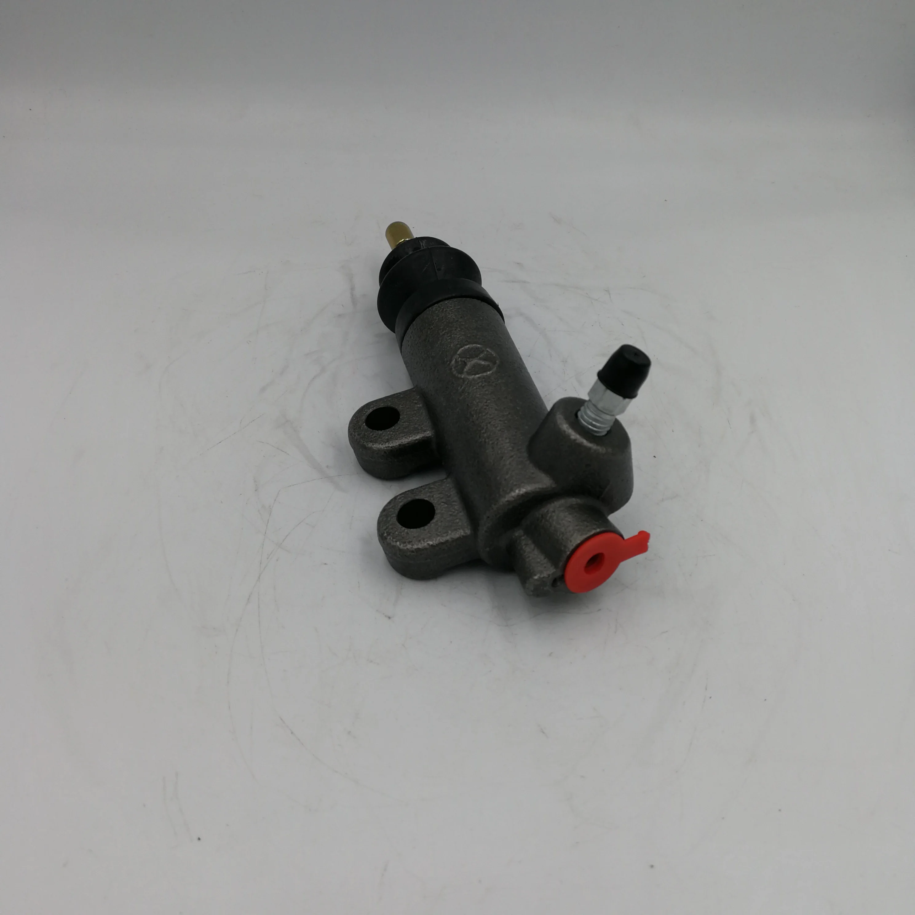 Manufacturers of auto parts from the clutch cylinder and clutch sub-cylinder or SY6480