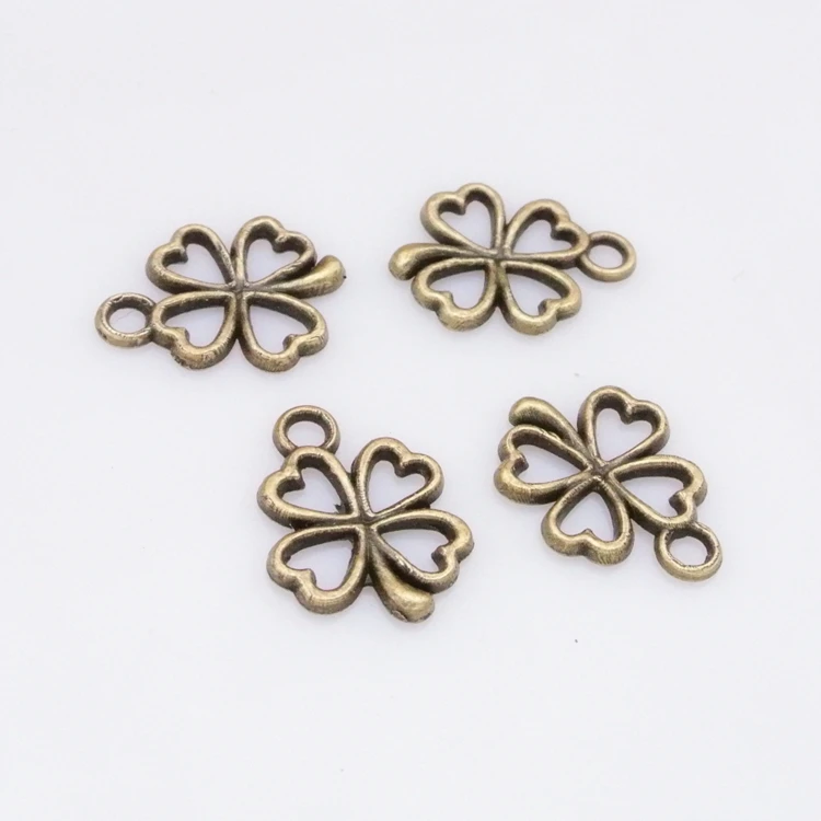 vintage metal alloy antique bronze charms lucky  Four Leaf Clover pendants charms for jewelry necklace making