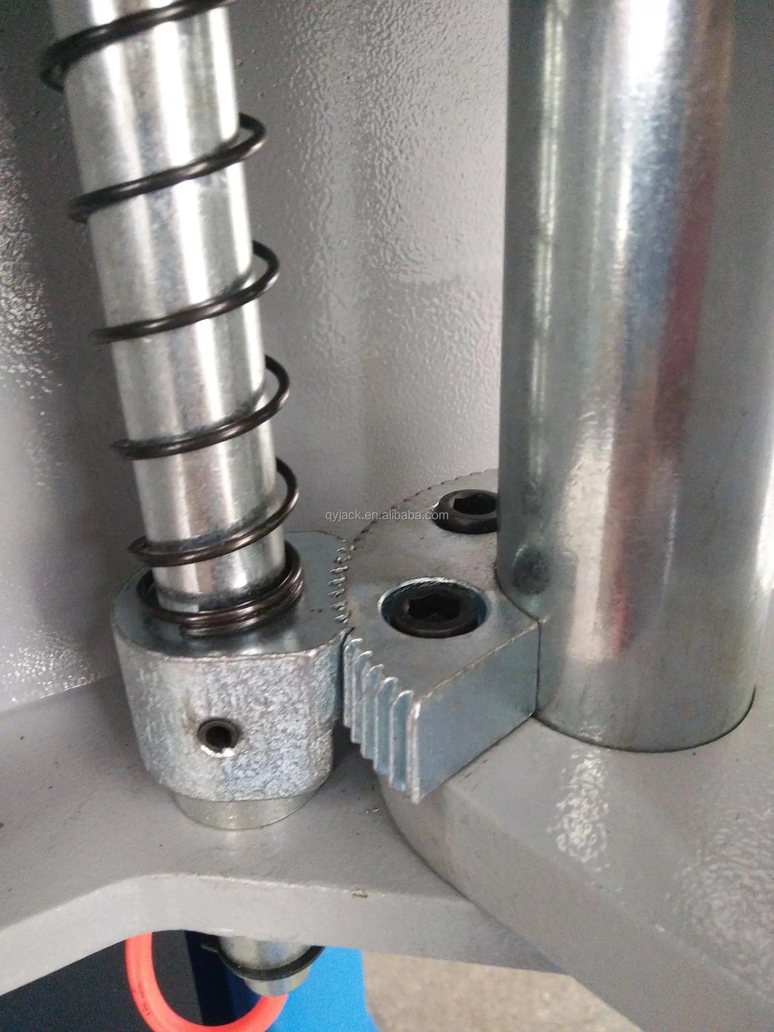 205B CE approved electric release 4.5 tons plate base two post car lift