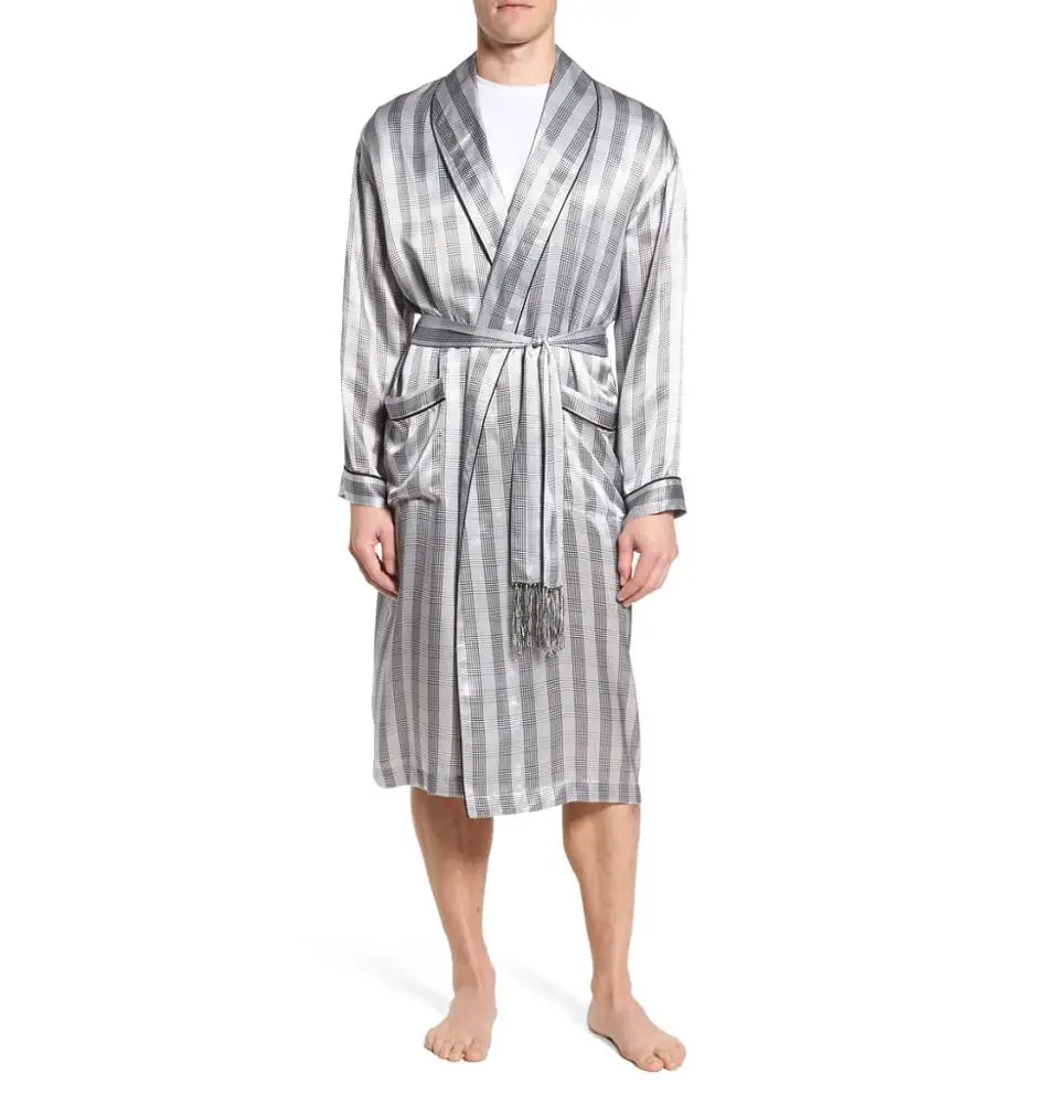 Best quality plaids silk robe for men Custom printing tassels silver satin bathing robe sleepwear