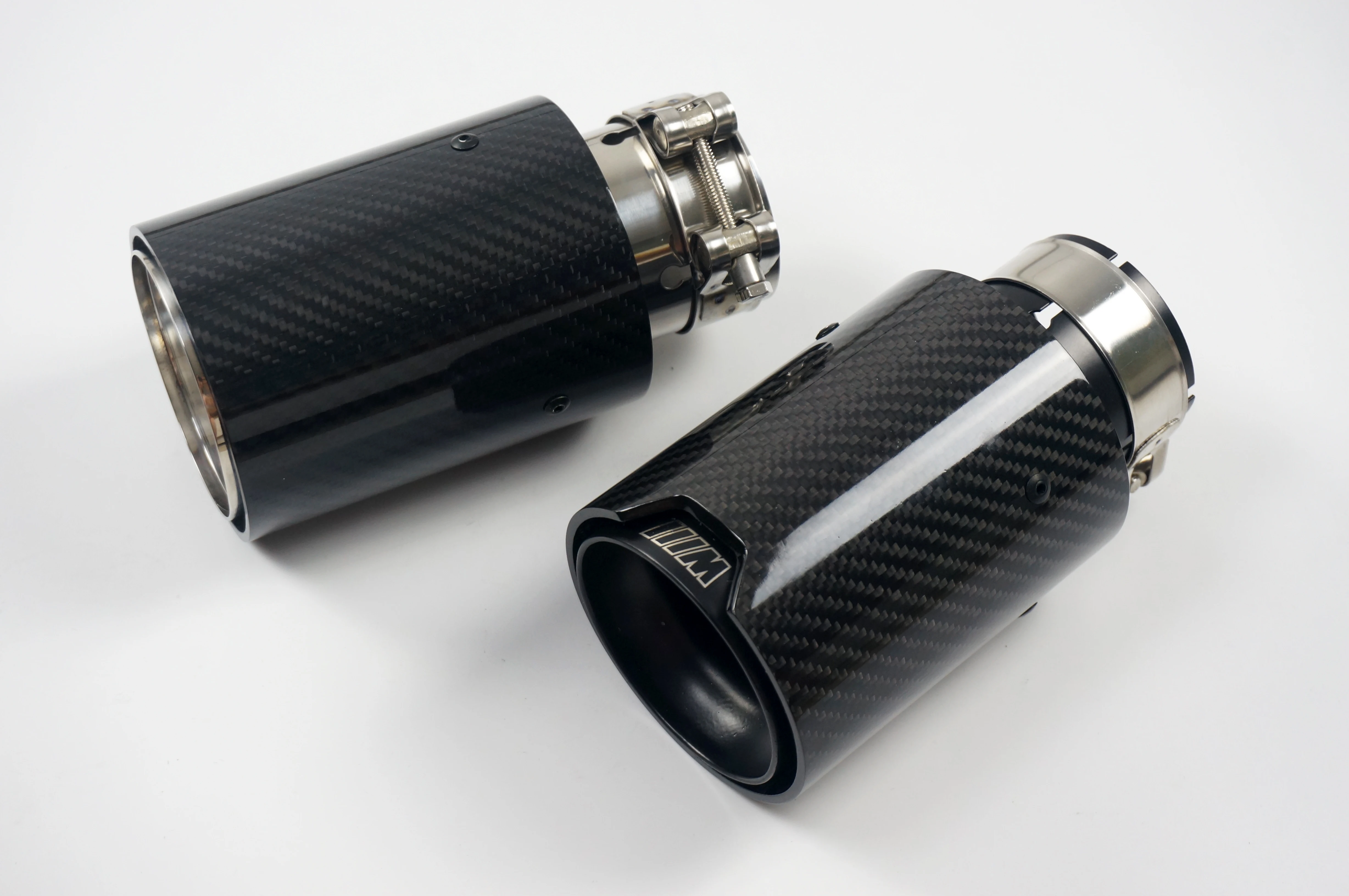 Настоящие наконечники выхлопных газов из углеродного волокна для BMW универсальные наконечники выхлопных газов