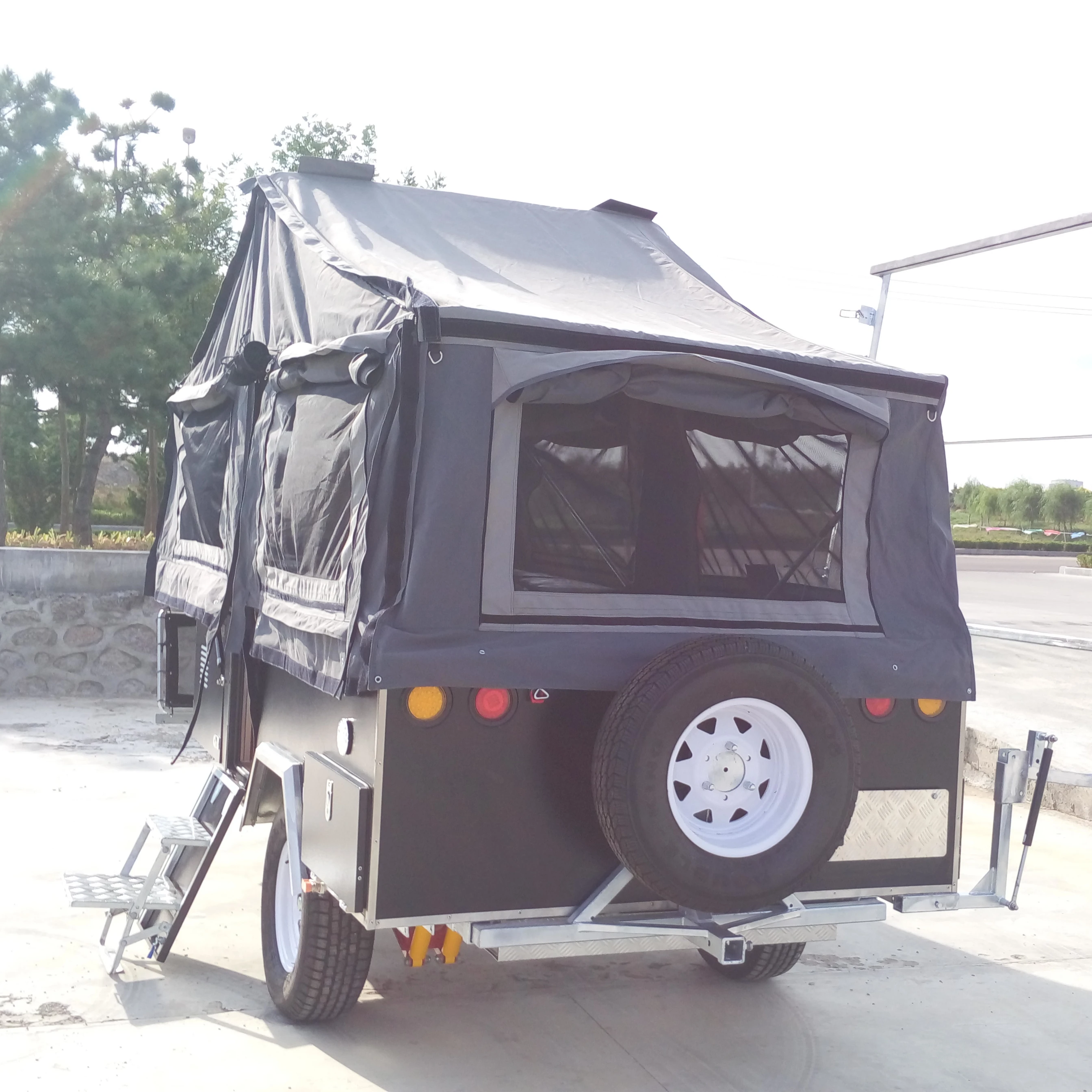 Varnish glamour utility forward folding camper trailer