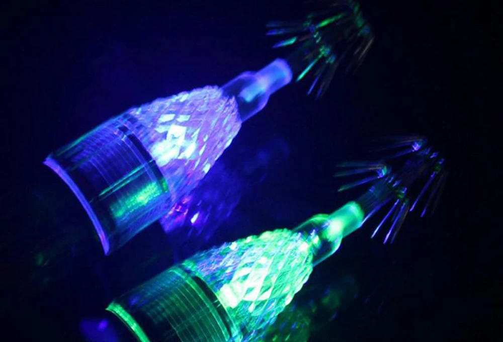 LED Underwater Night Fishing Light Attracting Fish Lamp With Hook