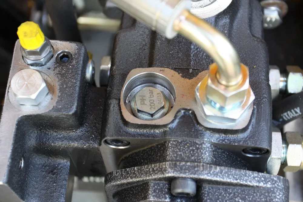 
Road Roller Compactor FHR-600AT Turn Able Mini Compactor Roller 