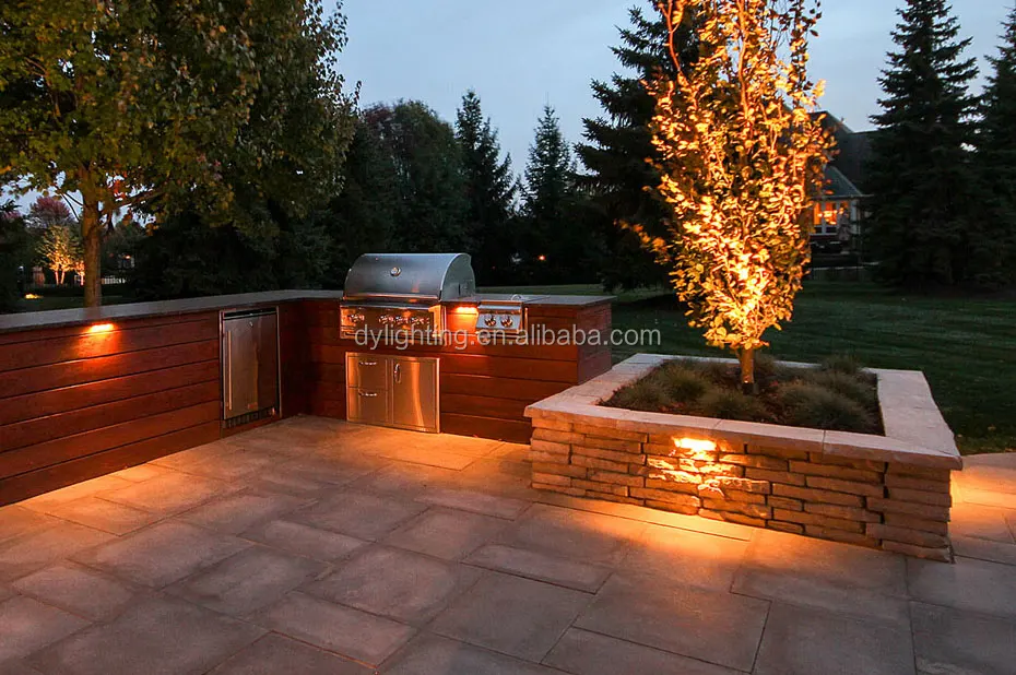 12V led Under Deck Landscape Lighting Distributor Linear LED Hardscape Landscape Path Spread Lighting