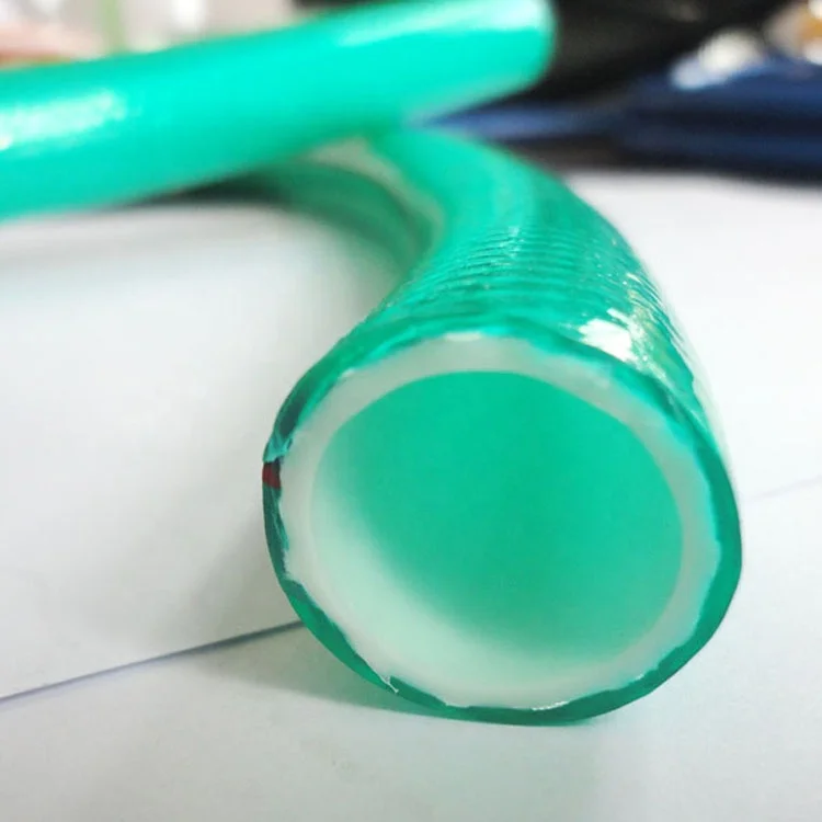 Гибкий садовый шланг из ПВХ с гладкой