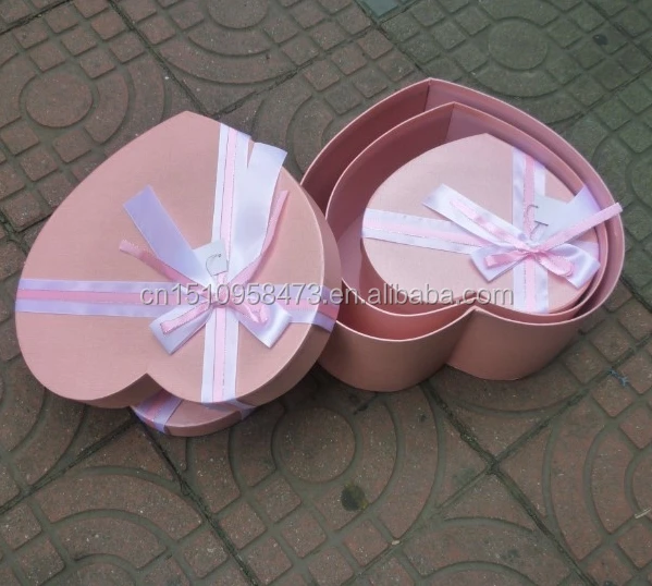 Ribbon Tie Heart Shape Gift Wrapping Paper cake box