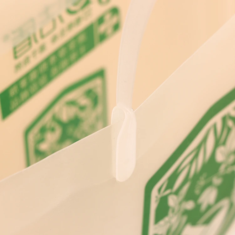 
Promotional customised hard clear PP foldable shopping bags with logo and plastic handles 