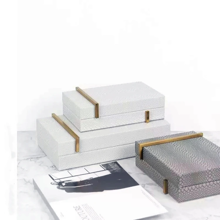 Custom High Gloss Lacquered Finish Wooden Jewelry Box Luxury Python Skin Leather Treasure Ornaments Box