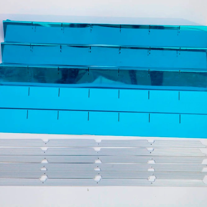 
2*36 Вт светоотражатель радиатора в CKD состоянии 