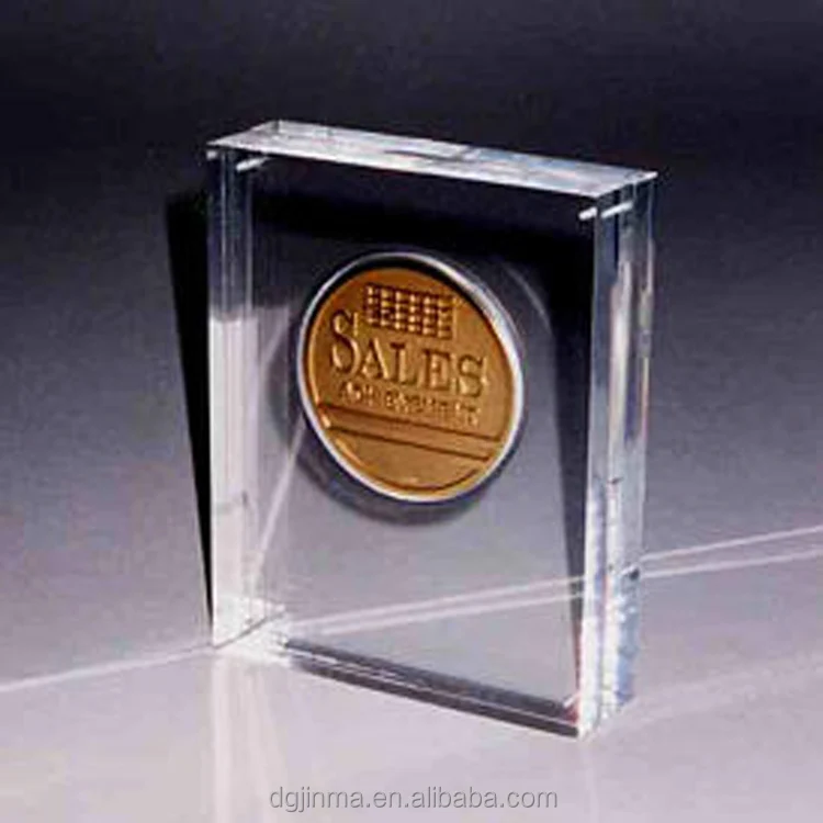 Factory Wholesale Fashion Custom Design Pretty Acrylic Coin Display Stand